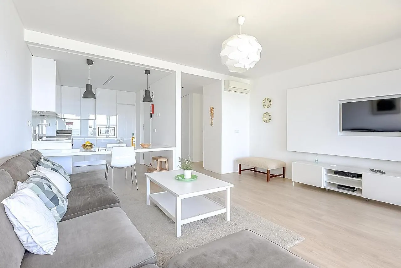 Ken Blacklock Fuzeta Apartamento