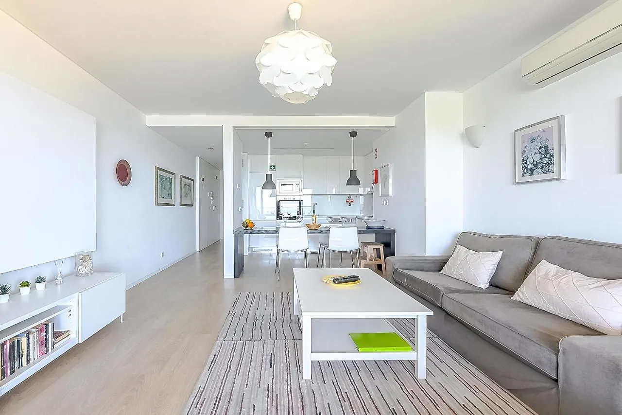 Apartment Ken Blacklock Fuzeta Portugal